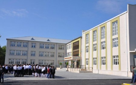 Təhsil Nazirliyi: 68 məktəbdə qayda pozuntuları aşkarlanıb, bir neçə direktora töhmət verilib