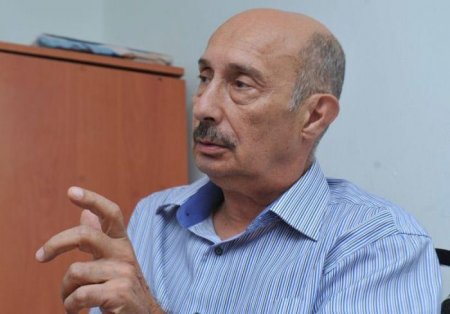 Zərdüşt Əlizadə: “Xalq Cəbhəsi liderləri mənasız şüarlarla camaatı verdilər qırğına”